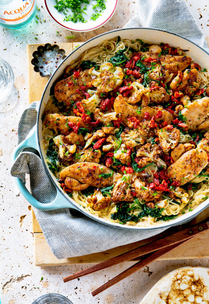 Creamy Chicken and Roasted Cauliflower Pasta with Spinach and Sundried ...